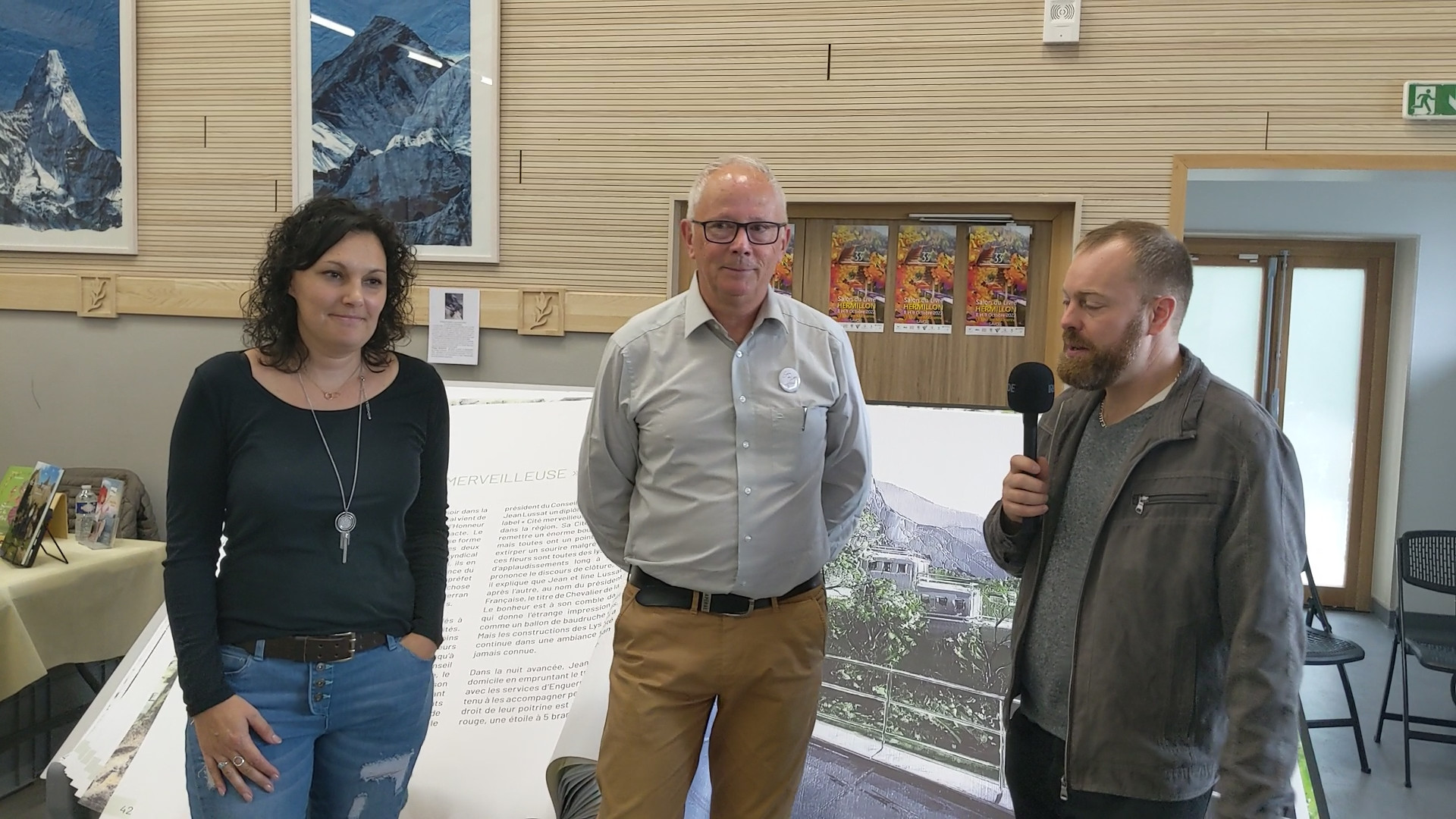 Le plus grand Livre de France, en direct de la 33ème édition du Salon