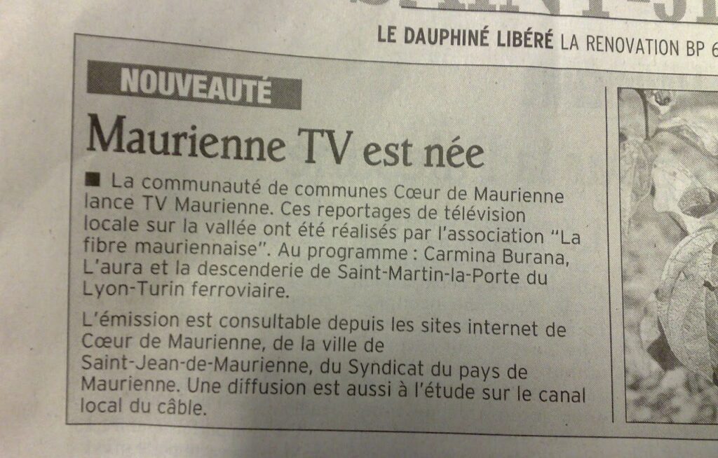 Coupure du Dauphiné Libéré de novembre 2007 : encadré « Nouveauté », « Maurienne TV est née », qui annonce le lancement de la télévision locale par la communauté de communes Cœur de Maurienne